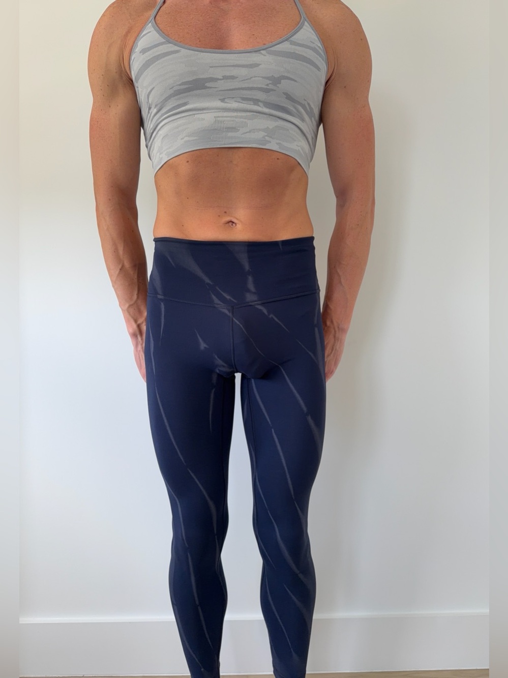 Lululemon women leggings blue size 2